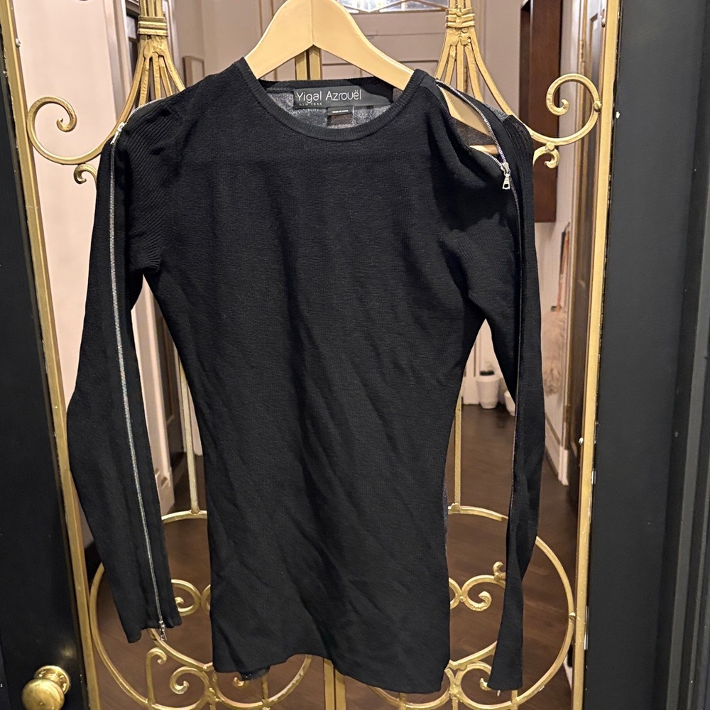Yigal Azrouel Black Long Sleeve Zipper sweater Detail sexy opens sparkle silver